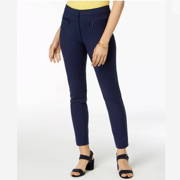 Maison Jules Pants - 🔥MAISON JULES🔥ZIP-POCKET SKINNY PANTS BLUE NOTTE SIZE 4 NWT